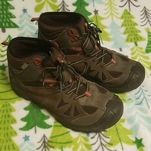 Boy's Merrell Hiking Shoes - 6